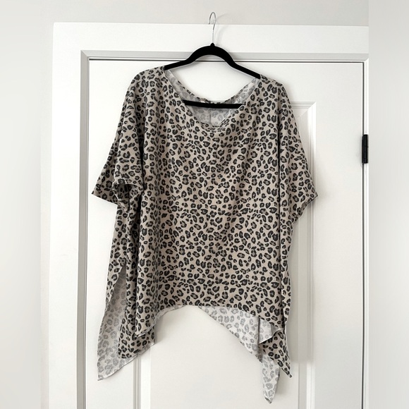 ADORA - animal print sweater - Picture 1 of 4